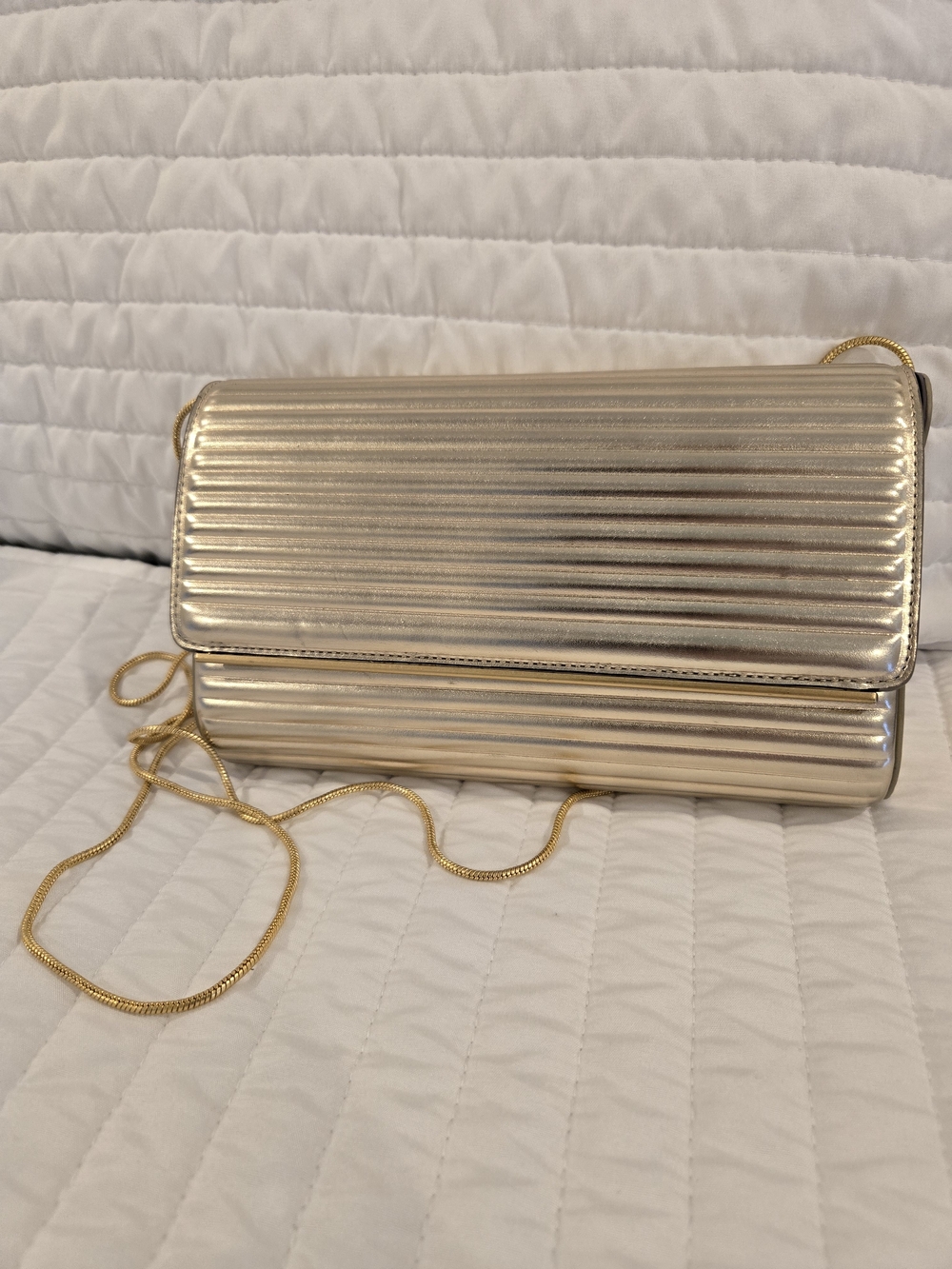 Elegant Metallic Gold Quilted Clutch with Chain Strap